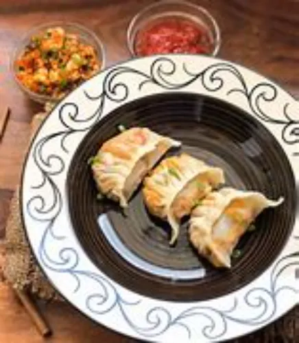 Chicken Schezwan Momos